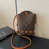 Bolso Bandolera para Teléfono de Moda de Nicho para Mujer 2025 Nuevo Estilo Coreano Casual Versátil para Viajes Cortos Bolso Pequeño Cuadrado de Hombro