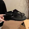 Chinelos com Plataforma Grossa e Aumento Interno de Altura Estilo Retrô para Mulheres, Uso Externo de Verão, Novo Modelo 2026, Adequados para Combinar com Vestidos, Sandálias Anabela