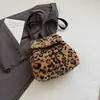 Mochila de Peluche para Mujer 2026 Nueva Moda Bolso Peludo para Dama Casual Versátil Cierre de Cordón Mochila Pequeña Chica de Moda