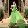 Vestido de Malla con Tirantes y Cuello Francés Verde para Mujer Verano 2025 Nuevo Vacaciones en la Costa Cintura Delgada Falda Larga