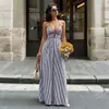 Vestido de Verano 2026 de Rayas con Cuello en V Profundo, Espalda Descubierta, Sin Mangas, Cuellohalter, Largo, Rayado