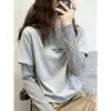 Camiseta de Manga Larga de Algodón Puro con Hombros Rectos, Estilo Falso Dos Piezas, Capa Base para Mujer 2026 Otoño, Top Gris Elegante de Alta Gama, Moderno