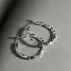[Tiempo Libre] Aretes de Círculo de Plata Rota Pinzas para Orejas con Disco Repelente de Mosquitos Aretes de Aro para Mujeres Sin Perforación Aretes de Aro Lisos