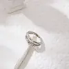 Anillos de Moda de Suministro Transfronterizo Europeo y Americano, Diseño Personalizado de Alta Gama, Anillos de Fundición Ósea de Doble Capa, Al por Mayor en Stock