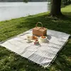 Esterilla de Picnic con Borlas Estilo Ins Manta de Acampada al Aire Libre Tela de Picnic Manteles Plegable Portátil Salida de Primavera Esterilla para Césped