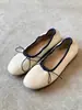 Sapatos tipo ovo enrolado vintage super macios de pele de carneiro, sapatilhas rasas bico redondo para mulheres, sapatos de salto único versáteis