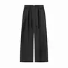 Calça estilo espada listrada, tecido misto, firme e estruturada, com padrão sutil, calça casual de corte reto, disponível em preto e cinza, com detalhes em pelo de coelho