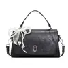Bolsa de Mão Nicho Estilo Coreano Bolsa Baguete para Mulheres Novo Modelo Primavera 2026 Bolsa de Ombro Transversal Stylish de Luxo Leve