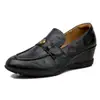 Zapatos casuales cómodos versátiles de cuero tipo mocasín con aumento de altura interior, nuevos mocasines primavera-verano 2026