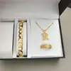 Joyería Europea y Americana Chapada en Oro de Alta Gama Set de Collar Colgante Pulsera Collar 26 Letras Listo para la Venta