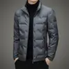 Inverno Novo Estilo Simples Versátil Jaqueta de Penas Masculina Leve para Meia-Idade e Jovens Proteção contra Frio Aquecimento Tendência Jaqueta de Penas Roupa Externa