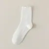 Calcetines blancos sin costuras para mujer de otoño e invierno, hasta la pantorrilla, con bordes rizados, calcetines largos de doble puntada, calcetines de moda para mocasines, al por mayor