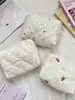51171 Bolsa de Mão Acolchoada Bordada Grande Capacidade Embalagem de Cosméticos Bolsa de Armazenamento para Miudezas Bolsa de Cosméticos Macia