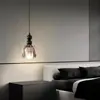 Lustre Pequeno de Cabeceira para Quarto 2025 Novo Moderno Simples Elegante High-End Lâmpada de Proteção Ocular de Espectro Completo