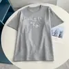 Blusa Casual Super Confortável Estilo Americano com Estampa de Desenho em Seda Gelada, Manga Curta, Corte Justo e Gola Redonda para Mulheres