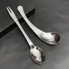 Cuchara y Tenedor Curvos de Acero Inoxidable con Dientes Cuchillo de Cuchara Integrado y Tenedor Cuchara para Alimentar Bebés en Casa Cuchara y Tenedor Curvos de Codo para Entrenamiento de Niños