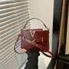 Bolsa de Mão com Textura de Alta Qualidade no Atacado Bolsa Quadrada Pequena Bolsa Feminina 2026 Chegada Nova de Verão Cor Sólida Elegante Bolsa de Ombro Único Versátil Bolsa Transversal