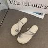 Celebridade da Internet Popular Chinelo Rasteirinha de Bico Quadrado Estilo Fada para Mulheres Uso Externo Verão 2024 Novas Sandálias de Estilo Francês para Mulheres