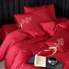Juego de cuatro piezas de algodón rojo para boda con bordado romántico de rosas, ropa de cama de algodón puro para todas las estaciones