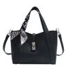 Bolsa de Mão Textura High-End Feminina 2025 Nova Nicho Ombro Único Bolsa Balde Transversal Cesto de Legumes Bolsa Tote Commuter