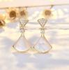 Pendientes Pequeños de Plata de Ley S925 con Forma de Falda para Mujer, Pendientes de Moda con Nácar en Forma de Abanico y Ágata Roja, Pendientes de Ágata con Forma de Abanico al por Mayor