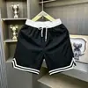 Shorts largos, color block, de comprimento até as coxas para homens, novo estilo de verão, respirável e de secagem rápida, adequado para corrida, esportes, basquete, treino e fitness