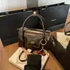 Bolso Bandolera de Moda para Mujer 2025 Nuevo Otoño Coreano de Nicho Bolso Pequeño Bolso de Hombro de Mano Color Sólido Bolso Cuadrado Pequeño