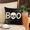 Nuevo juego de funda de almohada de fantasma de Halloween transfronterizo, decoración de fiesta, cojín de fantasma pequeño blanco y negro para sofá, venta al por mayor
