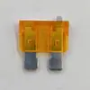 Venta al por mayor de fábrica fusible de coche mini M2 pie sobresaliente pie extendido pie faltante fusible tamaño pequeño fusible de inserción