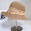 Sombrero de Paja Artístico y Elegante para Mujer, Sombrero Versátil de Protección Solar para Verano, Sombrero tipo Cubo para Vacaciones, Moderno