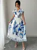Roupas Femininas Europeias e Americanas Transfronteiriças Verão 2026 Novo Estilo de Férias Vestido com Decote em V
