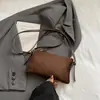 Bolsa de Terciopelo para Pan Transfronteriza para Mujer 2026 Nuevo Estilo Moda Retro Bolso Cruzado Sensación de Alta Gama Bolso Sobre de Terciopelo de Piel de Ciervo Bolso para Teléfono