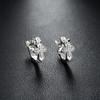 Pendientes de cruz tendencia de moda masculina personalidad diseño creativo sentido hebilla de oreja para mujer de alta gama joyería versátil pendientes al por mayor