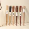 Palillos de Madera Domésticos Japoneses 18 cm Madera de Loto Palillos para Niños Palillos para Estudiantes Madera Palillos para Bebé Palillos Portátiles para Almuerzo Madera Especial