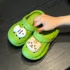 Pantuflas de verano para niños con agujeros y decoraciones para zapatos DIY, sandalias de exterior para niños, zapatos de bebé de dibujos animados para casa con agujeros