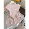 Camisa base rosa súper linda con ribete de encaje para mujer, adecuada para otoño e invierno, un nuevo suéter de punto de otoño con un diseño único