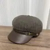 2026 Nuevo Sombrero Octogonal Patchwork de Cuero con Visera Estilo Retro Británico para Mujer Estilo Coreano Circunferencia de Cabeza Grande Hace que la Cara Se Vea Más Pequeña Sombrero de Boina de Pintor