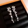 Pendientes de Borla de Perla con Flor de Zircón Vintage Francés de Aguja de Plata con un Diseño Único, Pendientes de Nicho con un Toque de Lujo Ligero y Sensación de Alta Gama