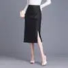 Falda de piel sintética para mujer, nueva colección otoño 2026, de talle alto, que cubre la cadera, de longitud media, elegante, ajustada al cuerpo, con abertura lateral, falda de corte recto