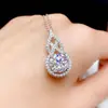 Diseño de Tapa Trasera Seiko Ocho Corazones y Ocho Flechas Colgante de Polipasto de Zirconia Diamante Redondo de 3 Quilates Cadena de Clavícula de Moda para Mujer