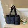 Bolsa tote de algodão transfronteiriça 2026 nova, bolsa de ombro de grande capacidade, moderna e versátil para o trabalho e uso casual, bolsa de ombro em formato de nuvem