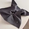 Goma de pelo plisada a cuadros estilo coreano minimalista Ins con etiqueta dorada, Elegante accesorio para el pelo, Versátil accesorio para coleta para mujer