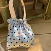 Nuevos Productos de Primavera y Verano: Bolsa Cruzada Portátil de Satín con Puntos y Correas de Cuerda