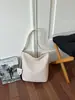Bolso tipo cubo casual de alta gama transfronterizo de verano 20266, gran capacidad, estilo relajado, bolso de hombro y debajo del brazo de nicho para el día a día