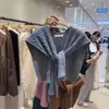 Xale de Tricô Vermelho Torcido Estilo Novo Primavera/Outono 2026 Dongdaemun Coreano para Camadas