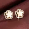 Pendientes de Lujo Ligero de Trébol de Cinco Hojas Incrustados de Diamantes para Mujer, Pendientes Florales de Moda y de Gama Alta, Estilo Nuevo, Pendientes Versátiles y Elegantes