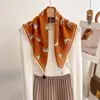 Bufanda cuadrada de estilo nuevo de primavera con estampado de caballos y 60 flecos, moderna y versátil, adecuada para decoración de bolsos y combinación de ropa.