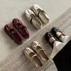 Zapatos Mary Jane súper suaves de piel de vaca que aumentan la altura, otoño 2026, tacón bajo de cuña, puntera redonda, hebilla de cuero genuino, suela suave, zapatos para mujer