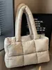 Bolsa de ombro de grande capacidade, bolsa acolchoada de algodão, novo modelo 2026 de bolsa de ombro sob o braço, bolsa de mão casual, bolsa tote plissada nuvem