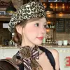 Gorra vintage con estampado de leopardo para mujer, estilo subcultural, de verano, personalizada, combina con todo.